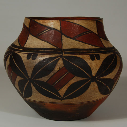Historic Laguna Pueblo Pottery - C3642i